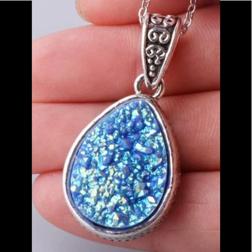 New Blue Water Drop 💧 pendant necklace - Picture 2 of 5